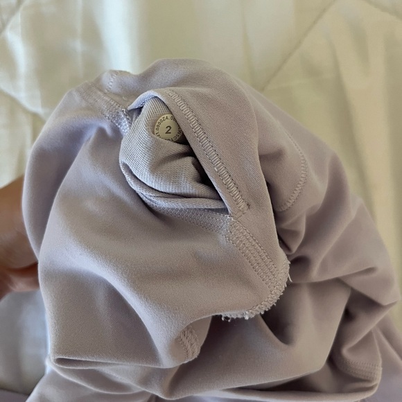 Lululemon aligns 7/8 high waist - Picture 3 of 4